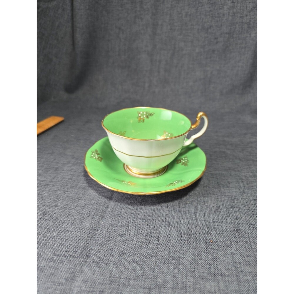 Imperfect Vtg Green Royal Adderley Ridgeway Potteries Ltd Fine Bone China Teacup